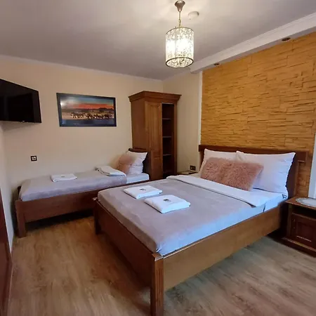 Nocleg ze śniadaniem Sichelscy Z Aneksami Kuchennymi, Rabaty Na Termy 3*