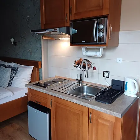 Nocleg ze śniadaniem Sichelscy Z Aneksami Kuchennymi, Rabaty Na Termy 3*